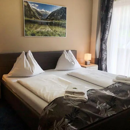 Hotel Mallnitz شقة *